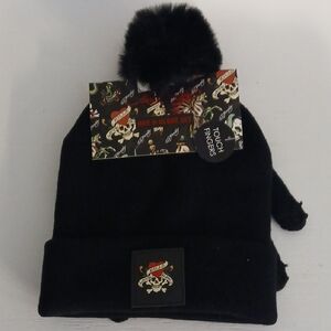 Ed Hardy Hat And Gloves Set